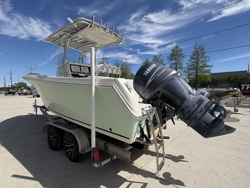 Slide: The Image of Sailfish 2360 CC 2006 - 17