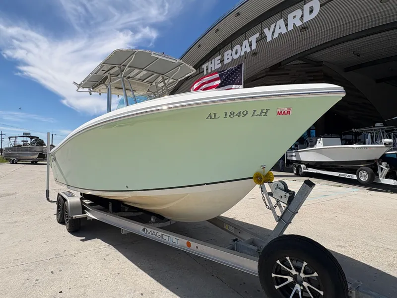 Slide: The Image of Sailfish 2360 CC 2006 - 19