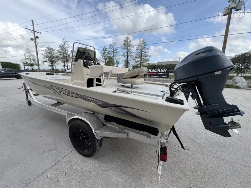 Slide: The Image of Xpress 16' CC 2012 - 12