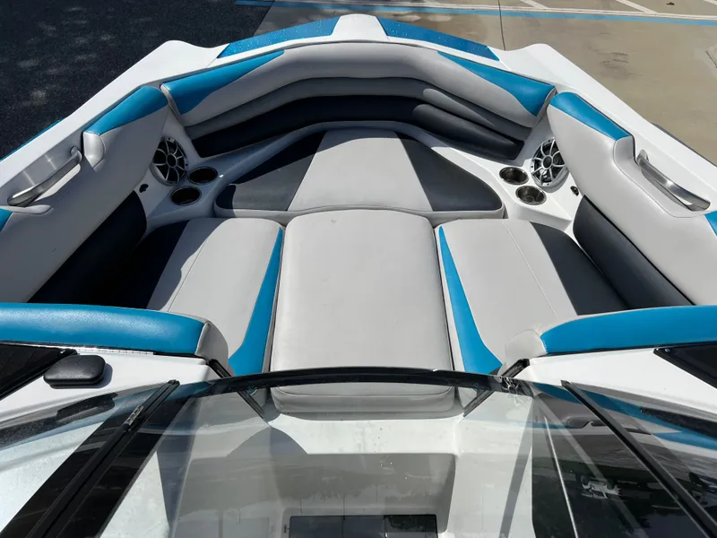 Slide: The Image of Axis A24 2018 - 10