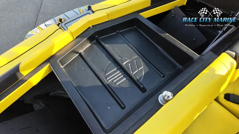 Slide: The Image of Malibu Wakesetter 23 LSV 2019 - 30