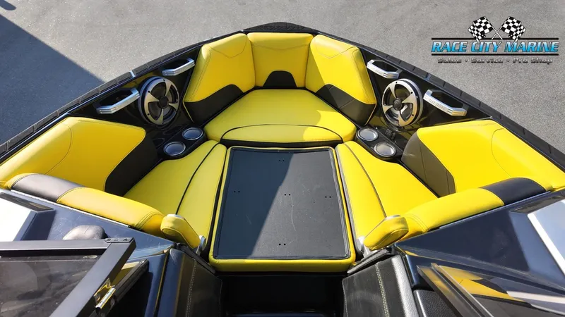 Slide: The Image of Malibu Wakesetter 23 LSV 2019 - 37