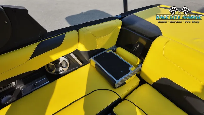 Slide: The Image of Malibu Wakesetter 23 LSV 2019 - 44