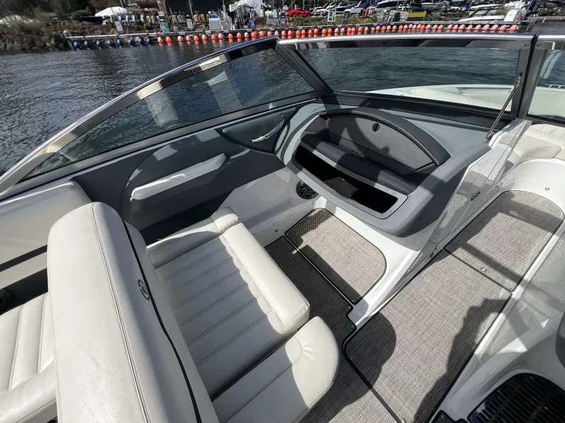 Slide: The Image of Cobalt R3 WSS Surf 2016 - 13