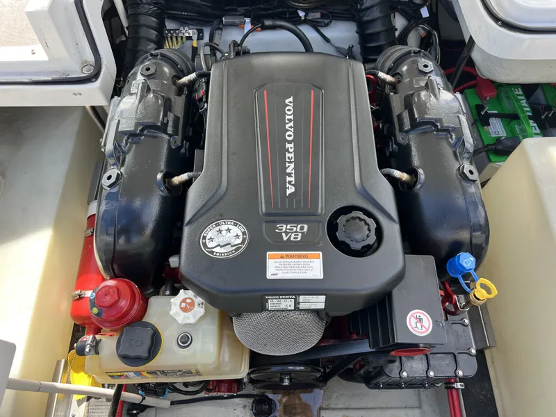 Slide: The Image of Cobalt R3 WSS Surf 2016 - 15