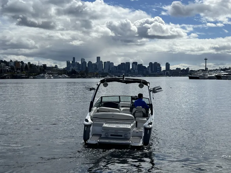 Slide: The Image of Cobalt R3 WSS Surf 2016 - 3