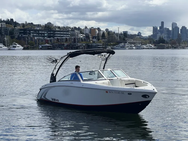 Slide: The Image of Cobalt R3 WSS Surf 2016 - 8