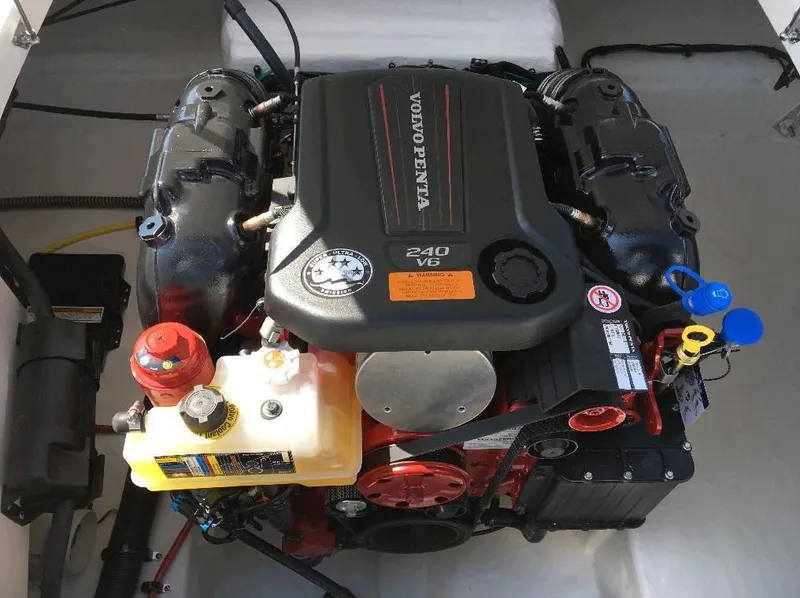 Slide: The Image of Chaparral 244 Sunesta 2017 - 20