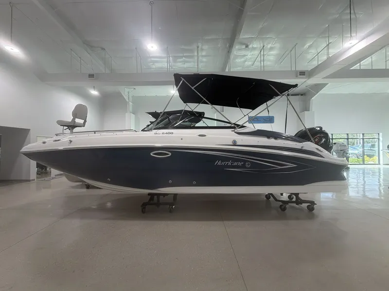 Slide: The Image of Hurricane 2400 SD 2026 - 17