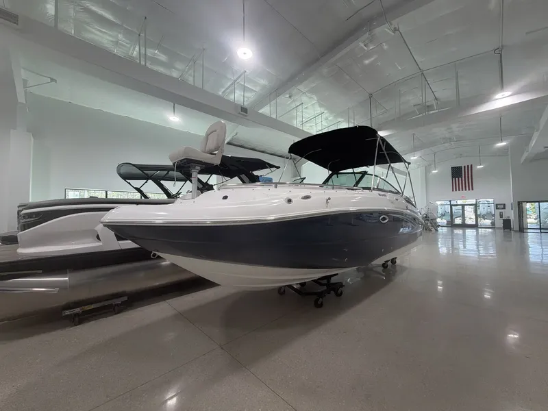 Slide: The Image of Hurricane 2400 SD 2026 - 18