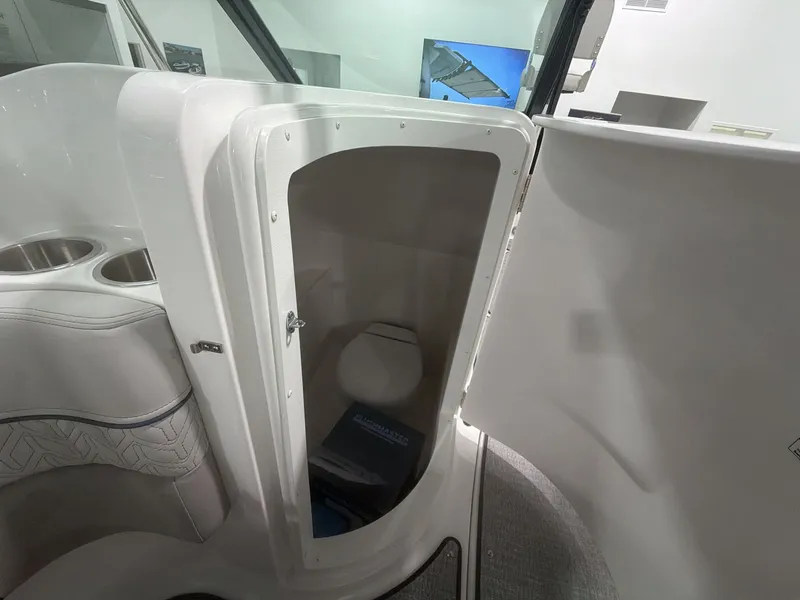 Slide: The Image of Hurricane 2400 SD 2026 - 21