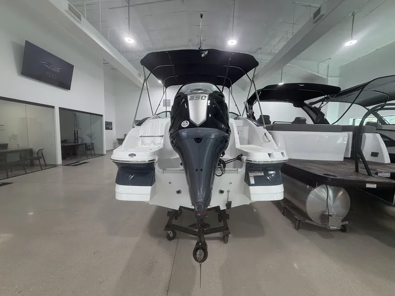 Slide: The Image of Hurricane 2400 SD 2026 - 26