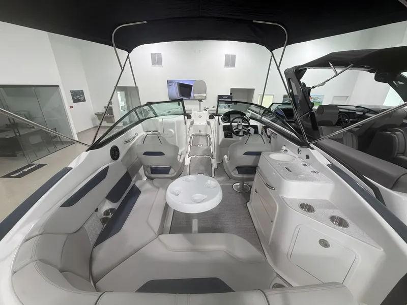 Slide: The Image of Hurricane 2400 SD 2026 - 28