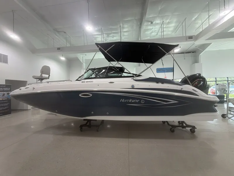 Slide: The Image of Hurricane 2400 SD 2026 - 4