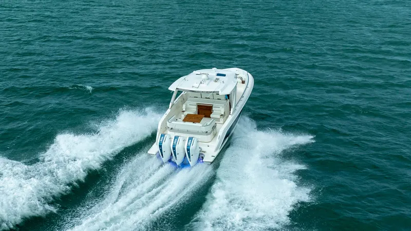 Slide: The Image of Tiara 38 LS 2024 - 10