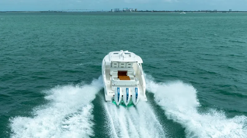 Slide: The Image of Tiara 38 LS 2024 - 17