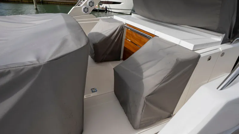 Slide: The Image of Tiara 38 LS 2024 - 30