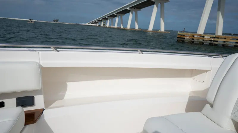 Slide: The Image of Tiara 38 LS 2024 - 35