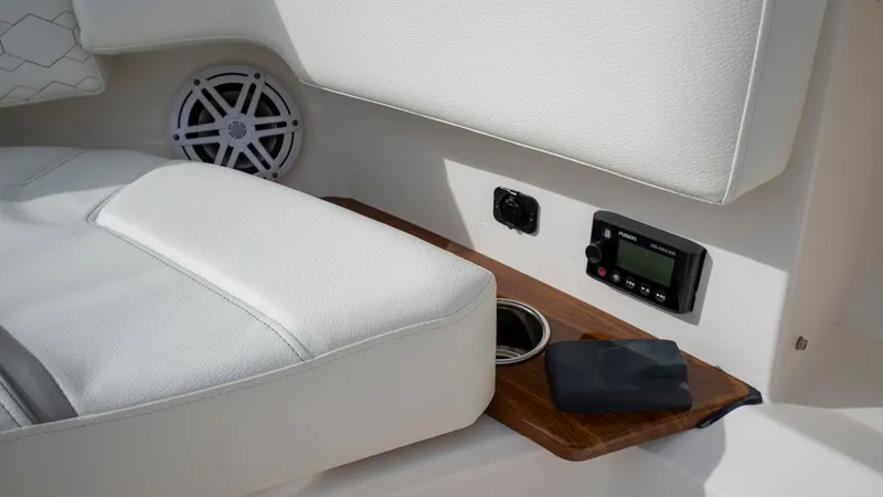 Slide: The Image of Tiara 38 LS 2024 - 36