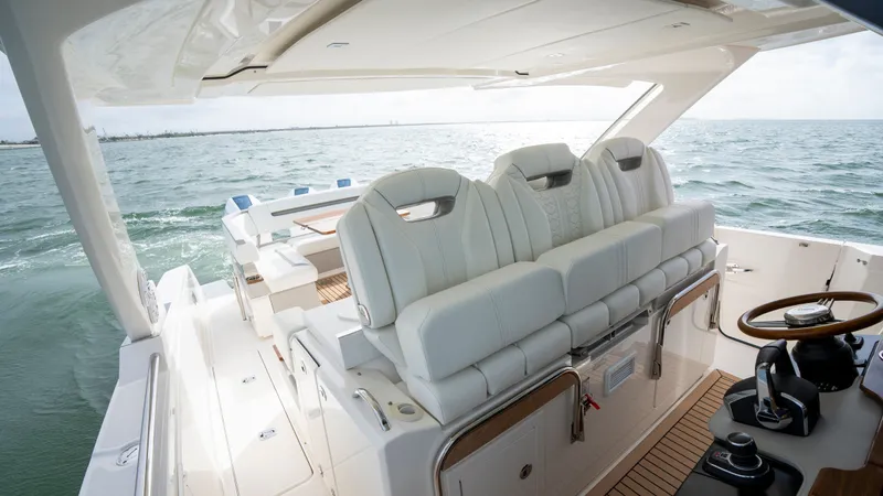 Slide: The Image of Tiara 38 LS 2024 - 51