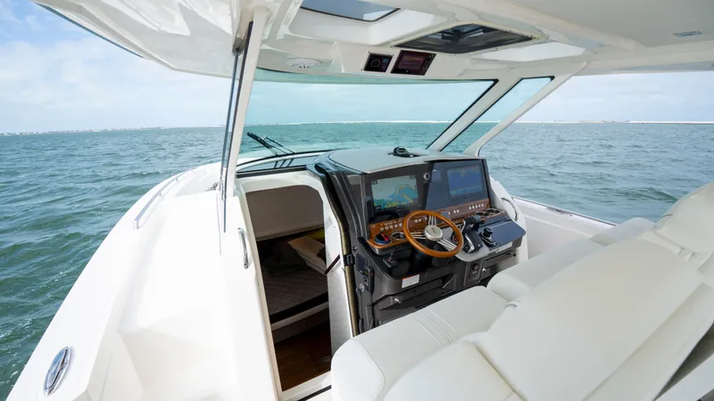 Slide: The Image of Tiara 38 LS 2024 - 53