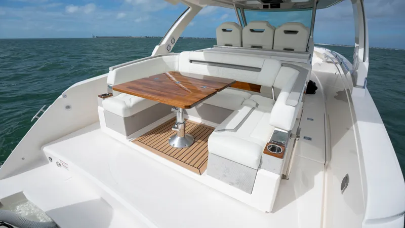 Slide: The Image of Tiara 38 LS 2024 - 72