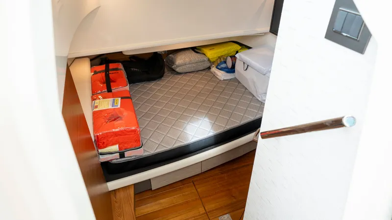 Slide: The Image of Tiara 38 LS 2024 - 75