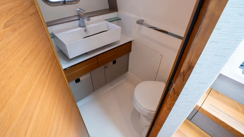 Slide: The Image of Tiara 38 LS 2024 - 80