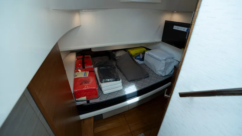 Slide: The Image of Tiara 38 LS 2024 - 86