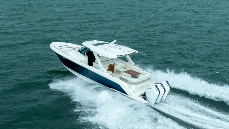 Slide: The Image of Tiara 38 LS 2024 - 9