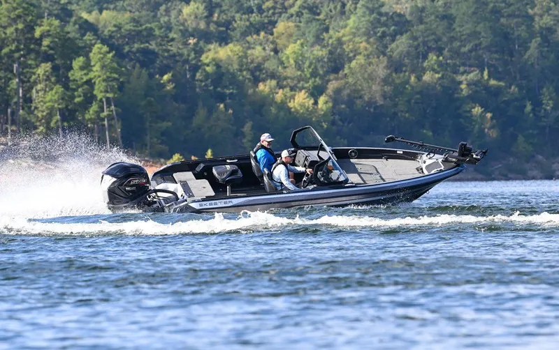 Slide: The Image of Skeeter WXR1910F 2026 - 19