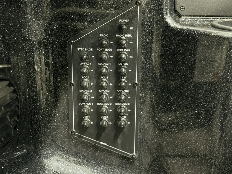 Slide: The Image of Skeeter WXR1910F 2026 - 23