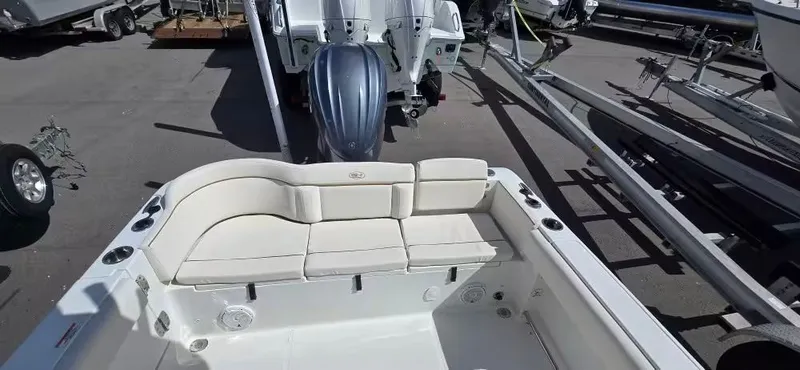 Slide: The Image of Sea Hunt Ultra 239 SE 2022 - 5