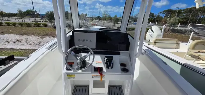 Slide: The Image of Sea Hunt Ultra 239 SE 2022 - 9