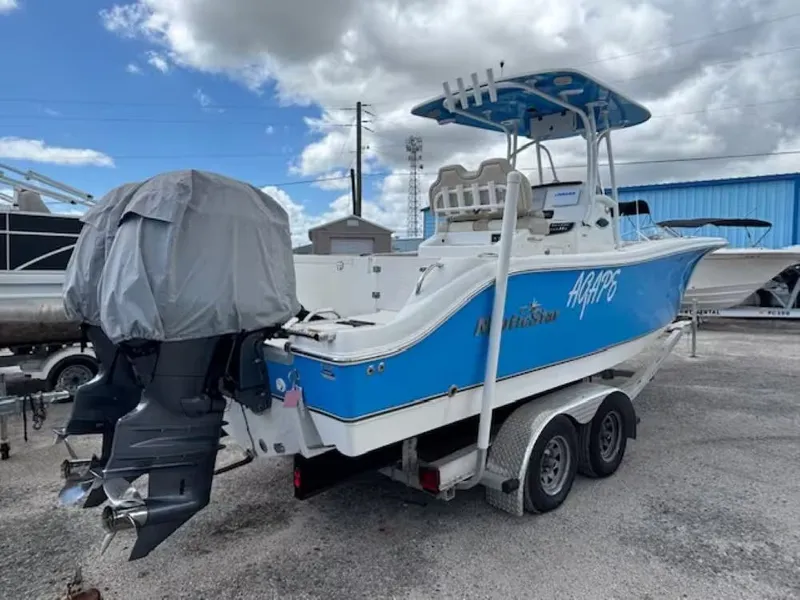 Slide: The Image of NauticStar 25 XS 2016 - 4