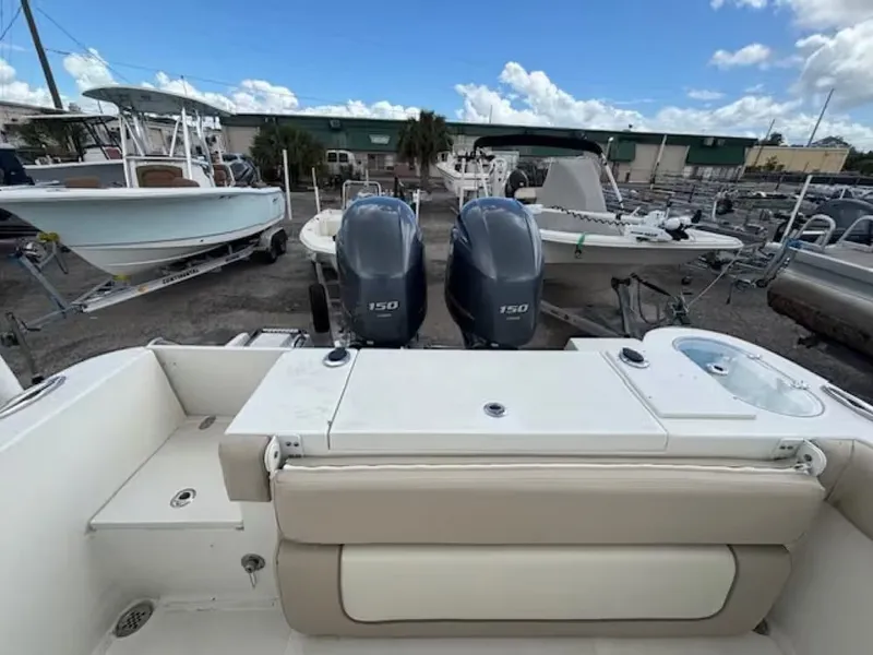 Slide: The Image of NauticStar 25 XS 2016 - 6