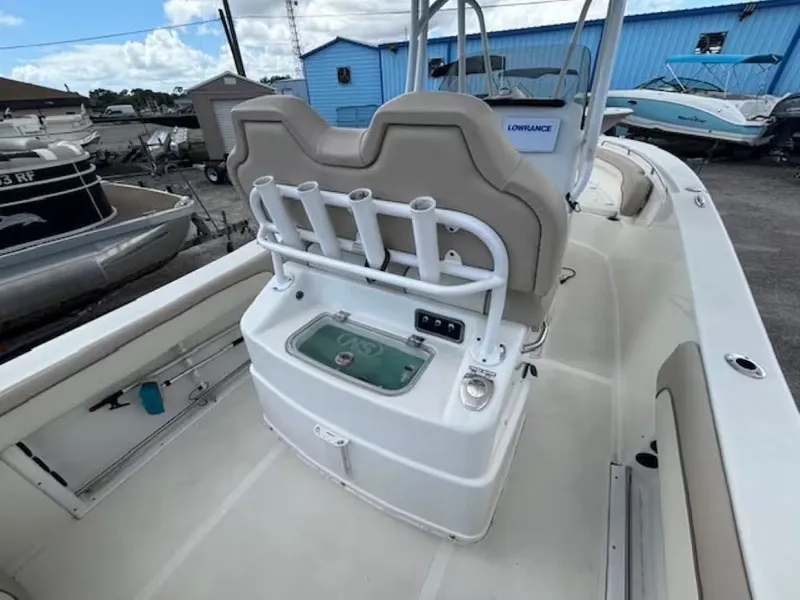 Slide: The Image of NauticStar 25 XS 2016 - 7