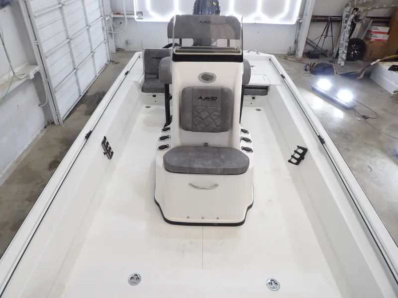 Slide: The Image of Avid 22CC ROGUE 2026 - 14