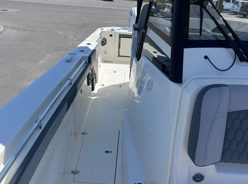 Slide: The Image of Cobia 305CC 2026 - 17