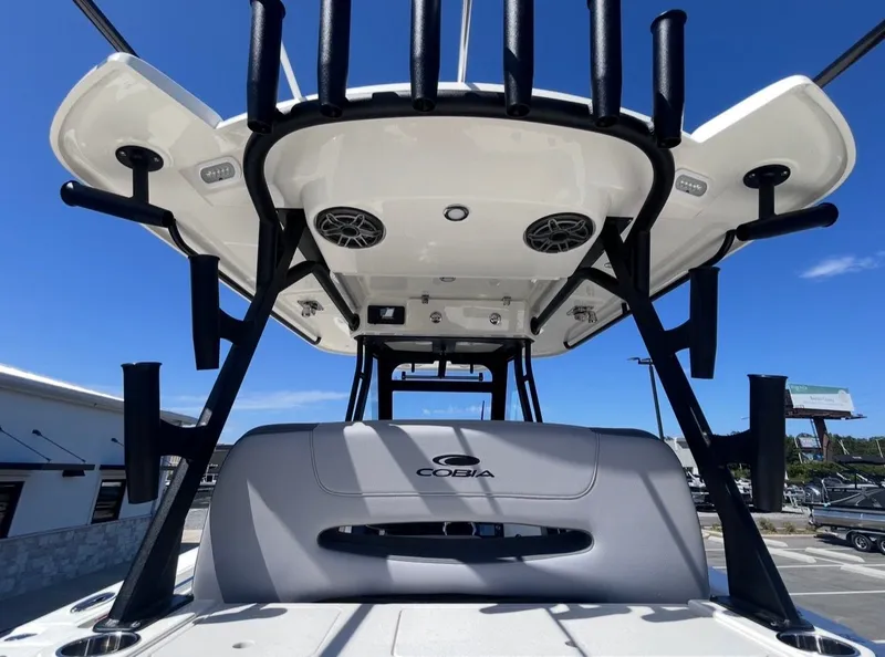 Slide: The Image of Cobia 305CC 2026 - 23