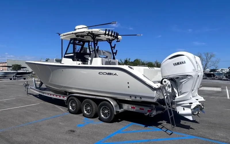 Slide: The Image of Cobia 305CC 2026 - 7