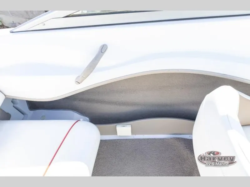 Slide: The Image of Four Winns 190 Horizon 2007 - 13