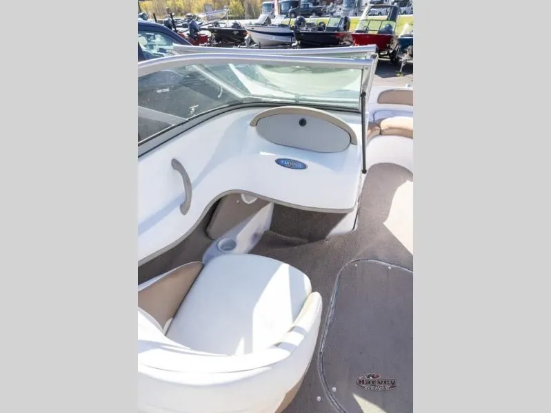 Slide: The Image of Four Winns 190 Horizon 2007 - 9