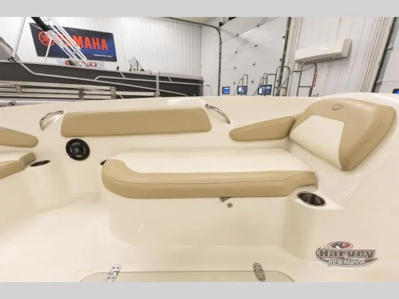 Slide: The Image of SC 182 SC 2016 - 23