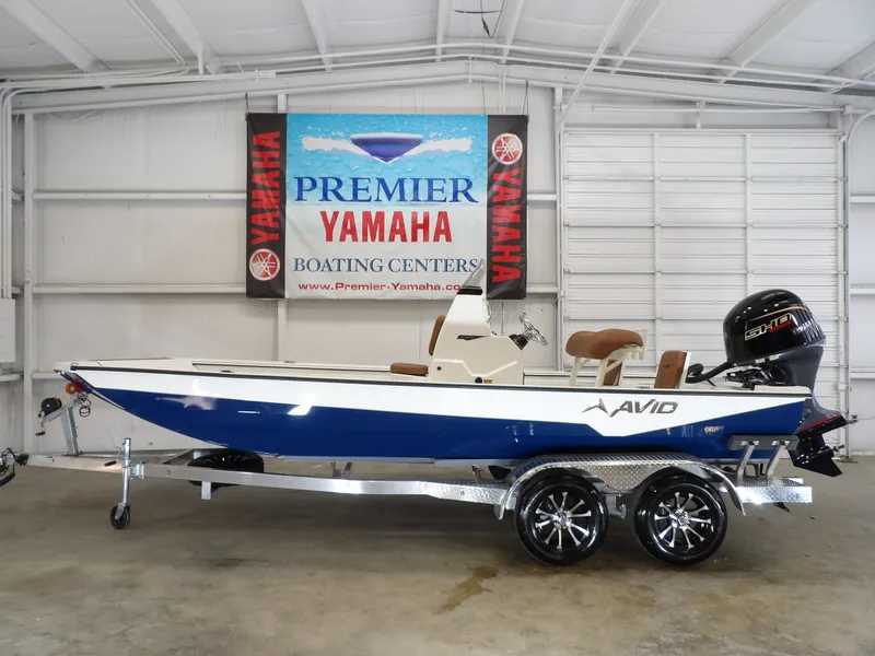 The Image of Avid 207 Recon 2026 - 1