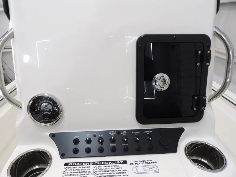 Slide: The Image of Avid 22CC ROGUE 2026 - 21