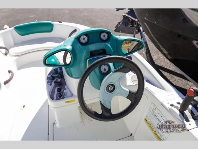 Slide: The Image of Sea-Doo Challenger 1996 - 15