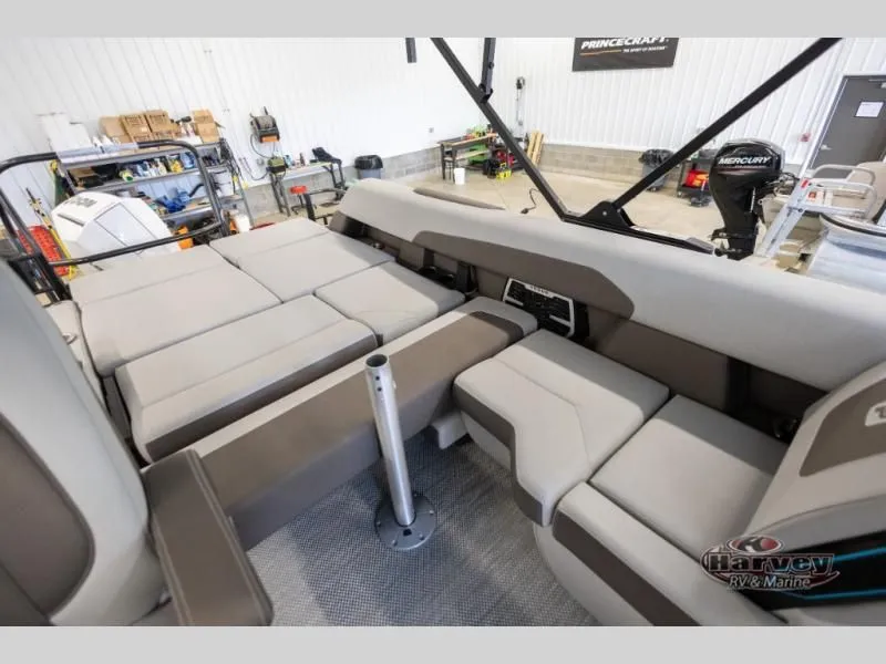 Slide: The Image of Vogue Performance 25 RL 2026 - 20