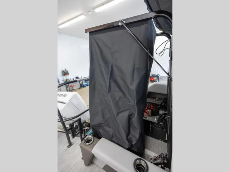 Slide: The Image of Vogue Performance 25 RL 2026 - 25