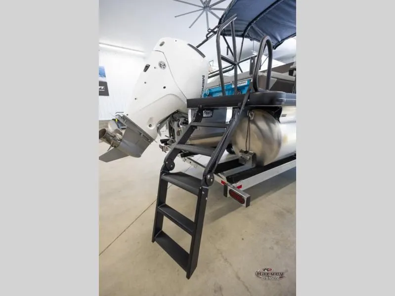 Slide: The Image of Vogue Performance 25 RL 2026 - 8